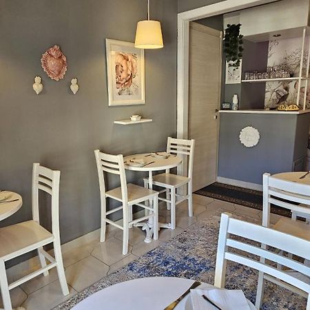 B&B Triskeles Giardini Naxos Bagian luar foto
