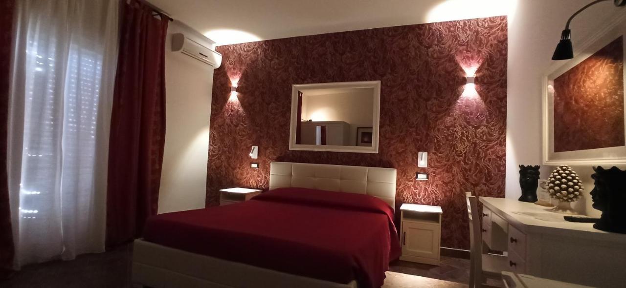 B&B Triskeles Giardini Naxos Bagian luar foto