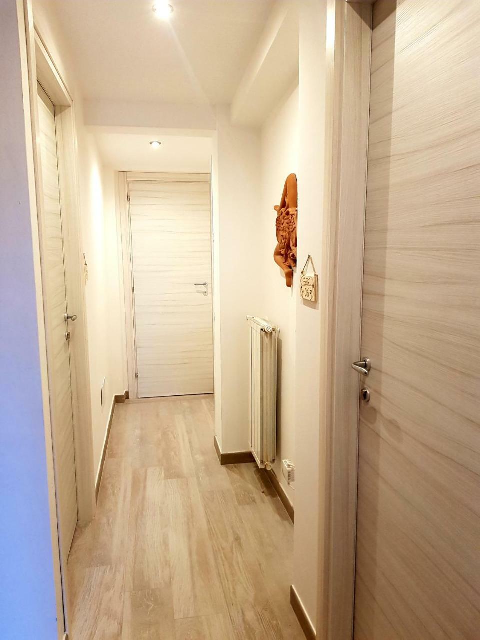 B&B Triskeles Giardini Naxos Bagian luar foto