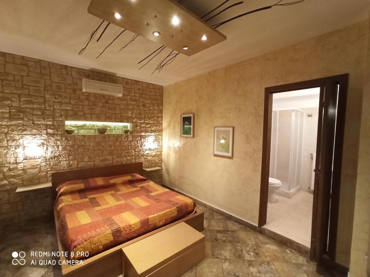 B&B Triskeles Giardini Naxos Bagian luar foto
